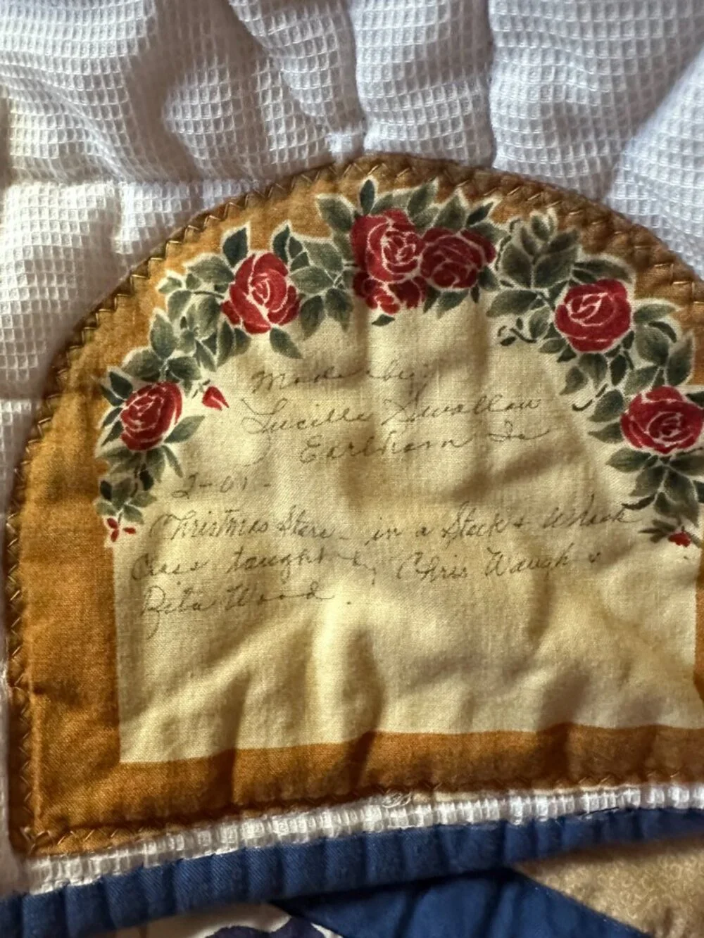 Vintage Handmade Star Pattern Quilt - 45 x 40